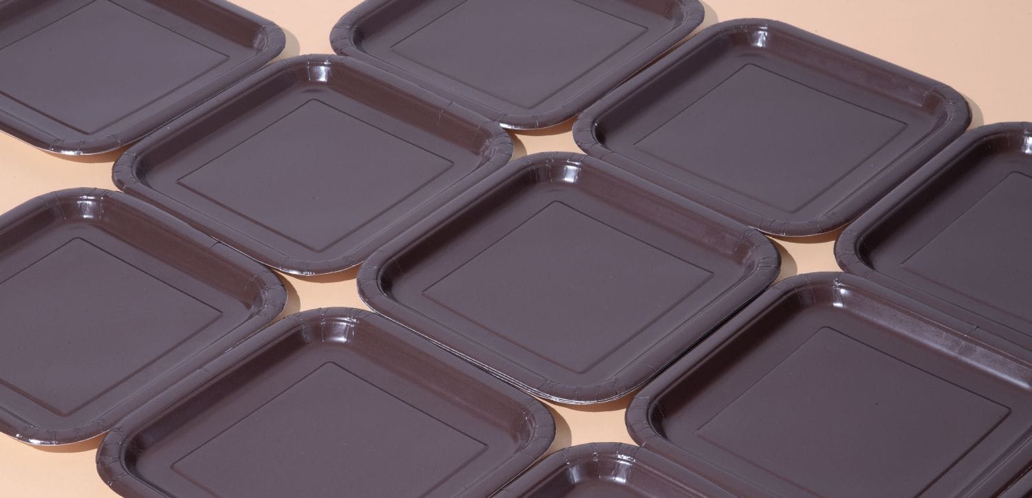 Plastic Extrusion vs Thermoforming